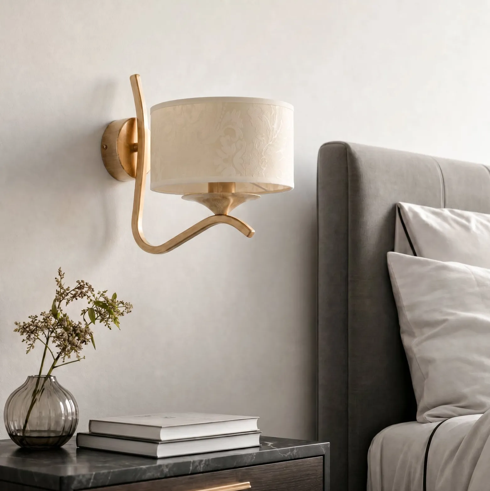 Kaszmir Ecrie -seinävalaisin, kulta/beige, teräs, tekstiili, E27