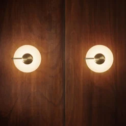 kdln LED-seinävalaisin TRATTO, messinki, Ø 27 cm, metalli/lasi