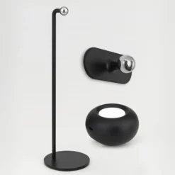 Kerby LED ladattava pöytävalaisin, musta, korkeus 40 cm, teräs/alumiini