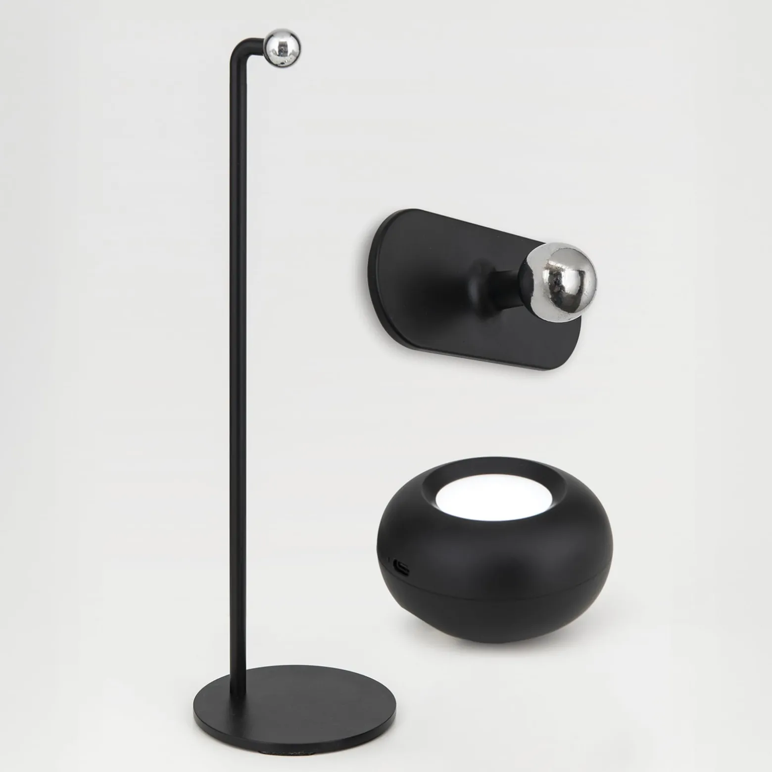 Kerby LED ladattava pöytävalaisin, musta, korkeus 40 cm, teräs/alumiini