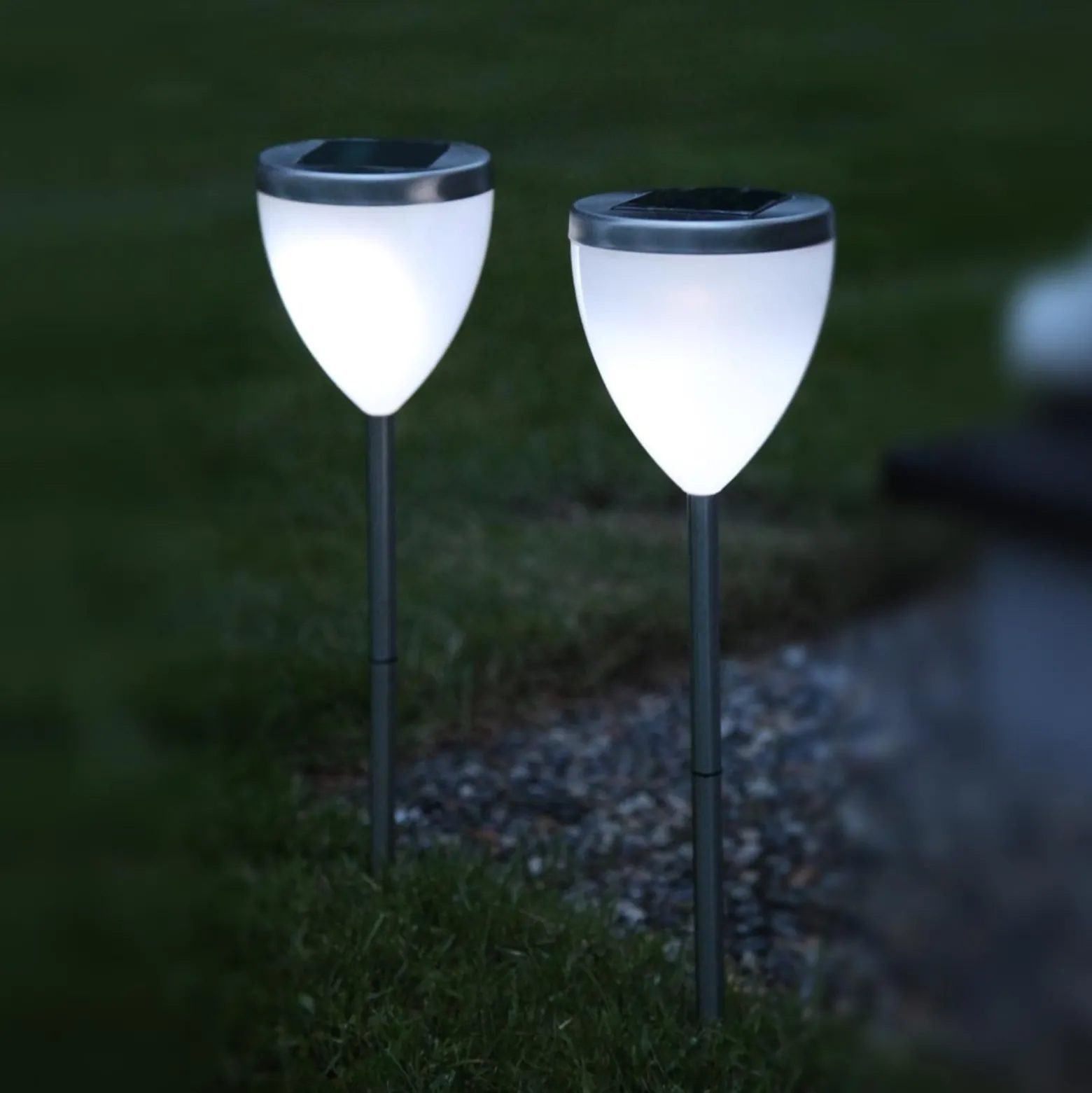 Koristava LED-aurinkokennovalaisin Jannik, 2 kpl