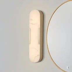 Kylpyhuoneen LED-seinälamppu Opaline, korkeus 50 cm, kullanvärinen