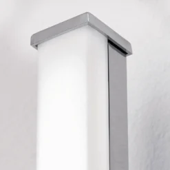 Kylpyhuoneen seinälamppu Argo LED IP44, 60,5 cm