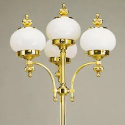 4-lamp. lattiavalaisin Delia, kiillotettu messinki