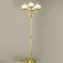 4-lamp. lattiavalaisin Delia, kiillotettu messinki