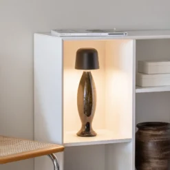 LED-akkukäyttöinen LED-pöytävalaisin Biot, musta, korkeus 30 cm, IP54, USB