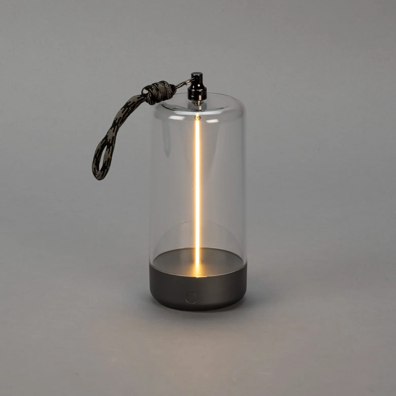 LED-akkukäyttöinen pöytävalaisin Edison, korkeus 15 cm, harmaa/kirkas, IP54