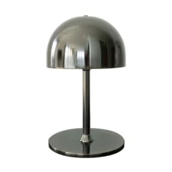 LED-akkukäyttöinen pöytävalaisin Tim, nikkelivärinen, korkeus 22 cm, IP54