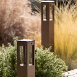 LED aurinkojalustavalaisin Tradition Sensor Corten 40cm