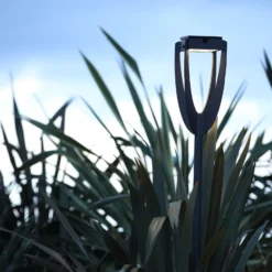 LED-aurinkolamppu Tulip, maapiikki, antrasiitti