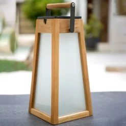 LED-aurinkolyhty Tecka, tiikkipuu natur, 39 cm
