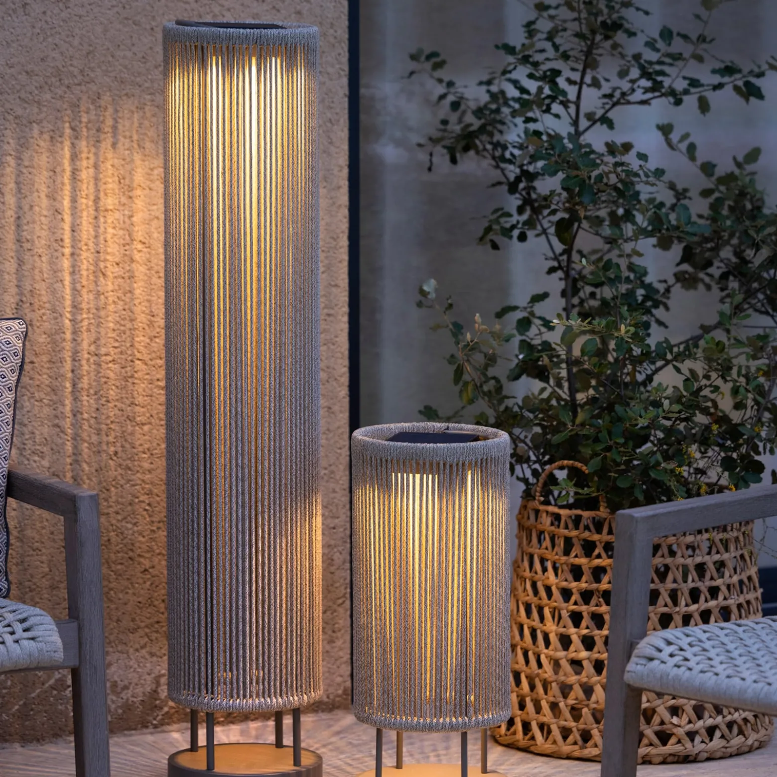 LED aurinko maavalo Rop&Strip korkeus 120cm, 3,000 K, 500 lm