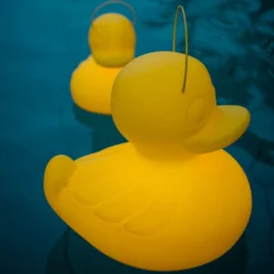 LED-designvalaisin DUCK-DUCK XL ulkokäyttöön, keltainen