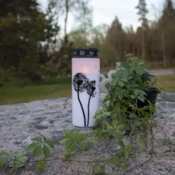 LED hautavalo Dandelion, 21 cm valkoinen/musta muoviparisto, valkoinen/musta