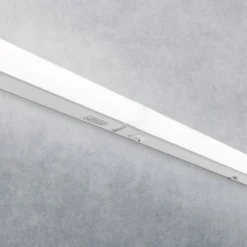 LED-kaappivalaisin Sally, pituus 57,8 cm, 9 W, T5, opaali, opaali