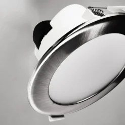 LED-kattoon upotettava valaisin Acrux, Ø 17 cm, hopeanvärinen matta, CCT