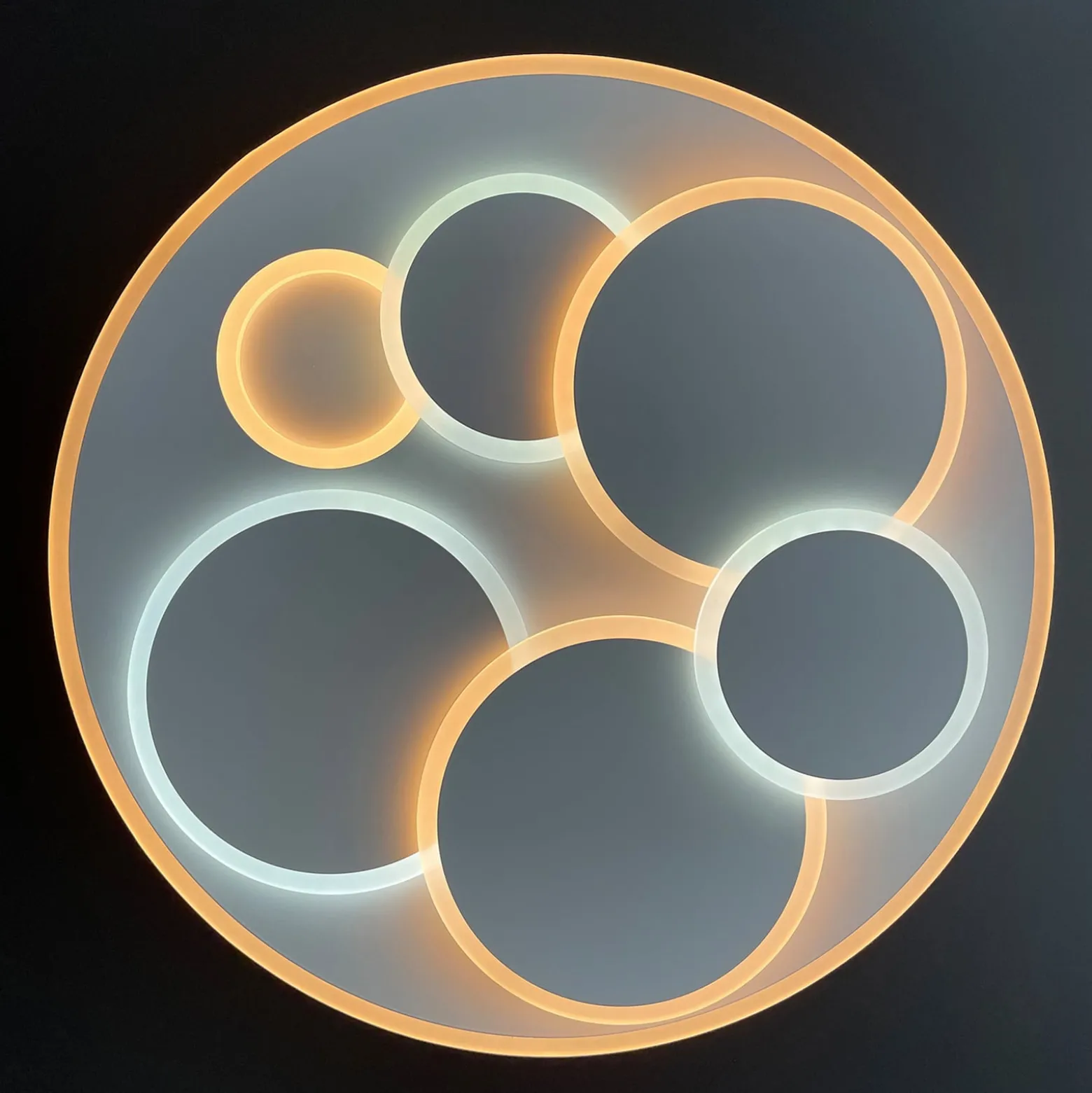 LED-kattovalaisin Dots, valkoinen, Ø 50 cm, metalli/akryyli, CCT