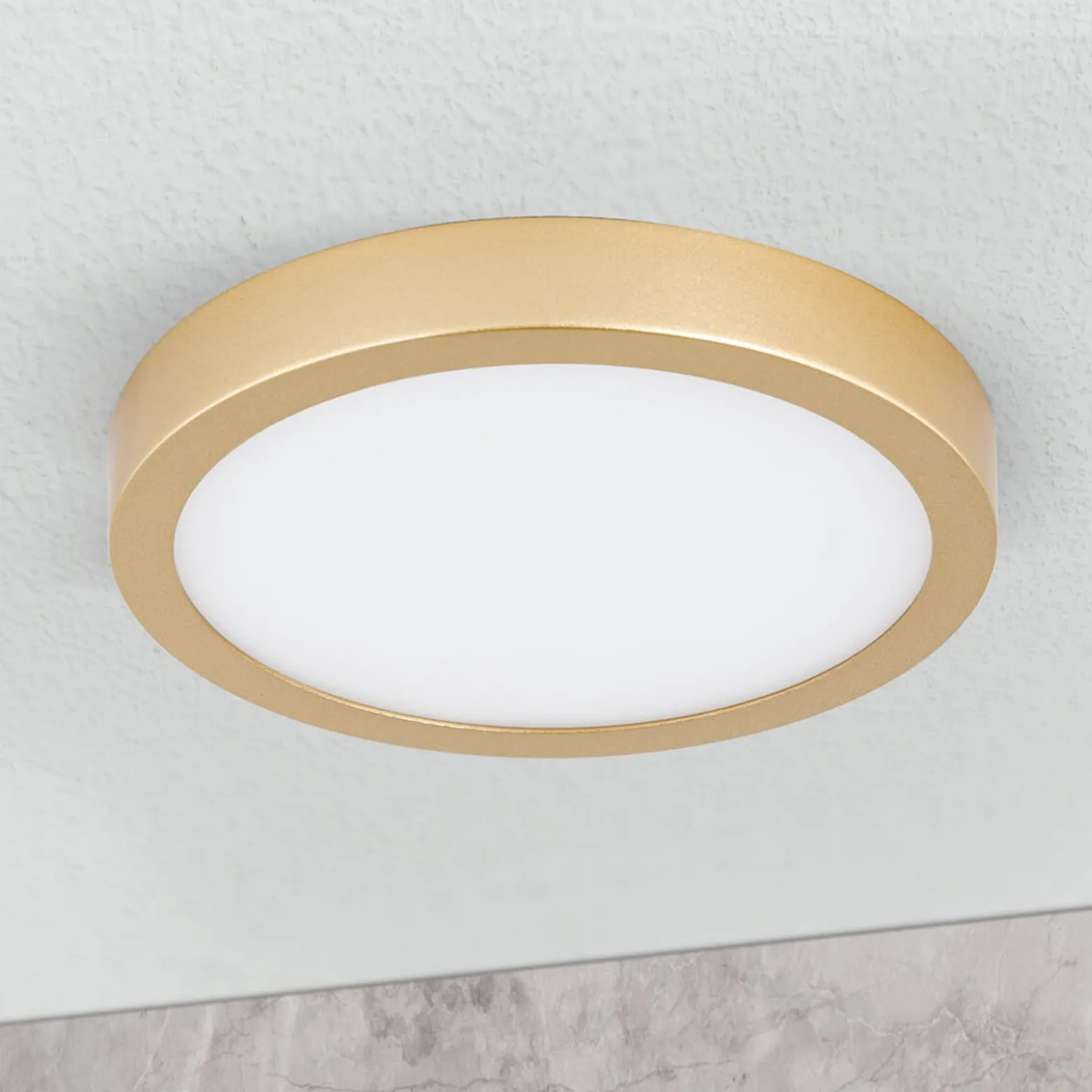 LED-kattovalaisin Vika, pyöreä, matta kulta Ø18 cm
