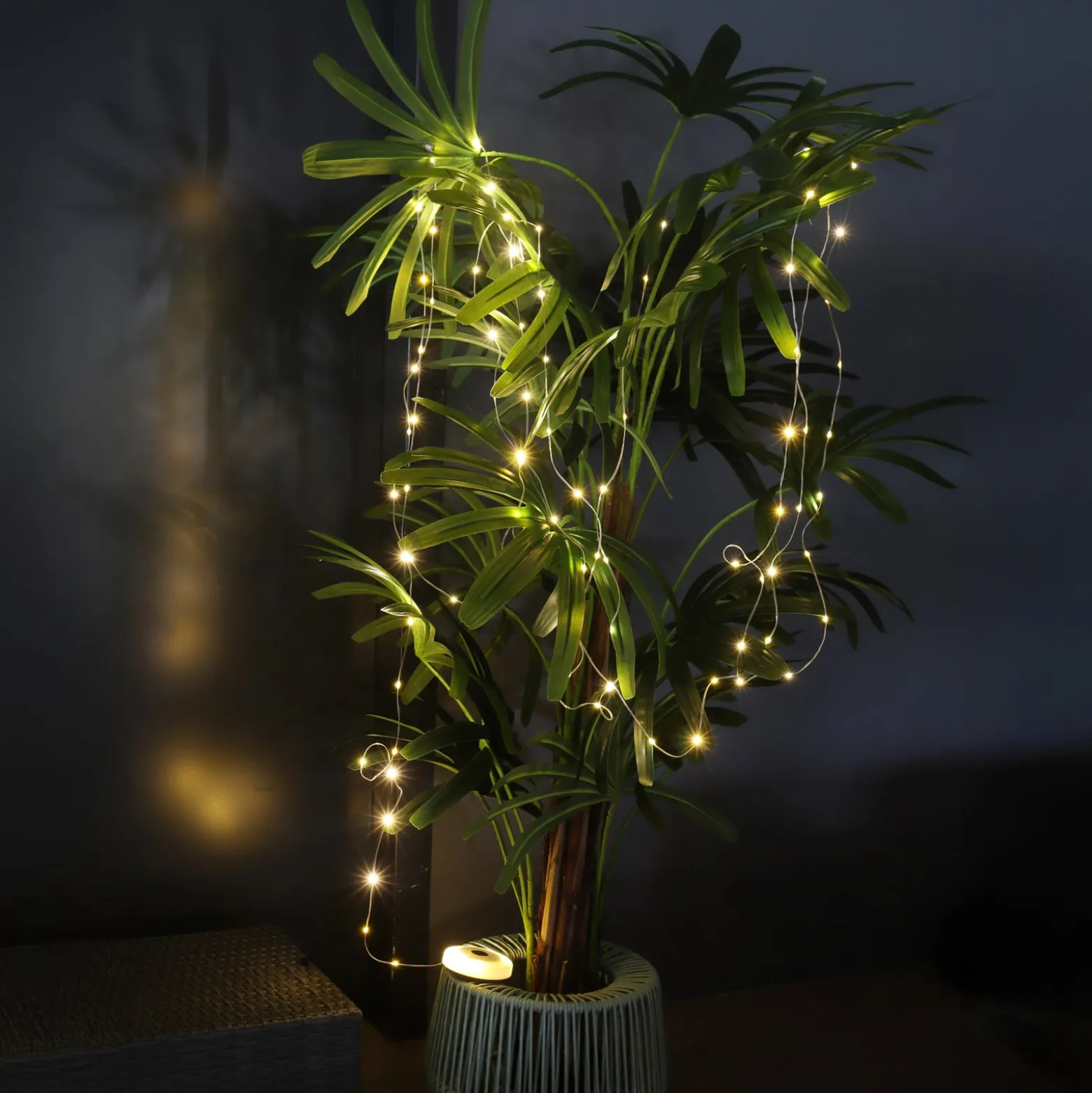 LED-keijuvalot Benni, valkoinen, 10 m, pidennettävä, ladattava akku
