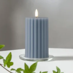 LED-kynttilä Flame Stripe sininen 15 cm aitoa vahaa paristokäyttöinen