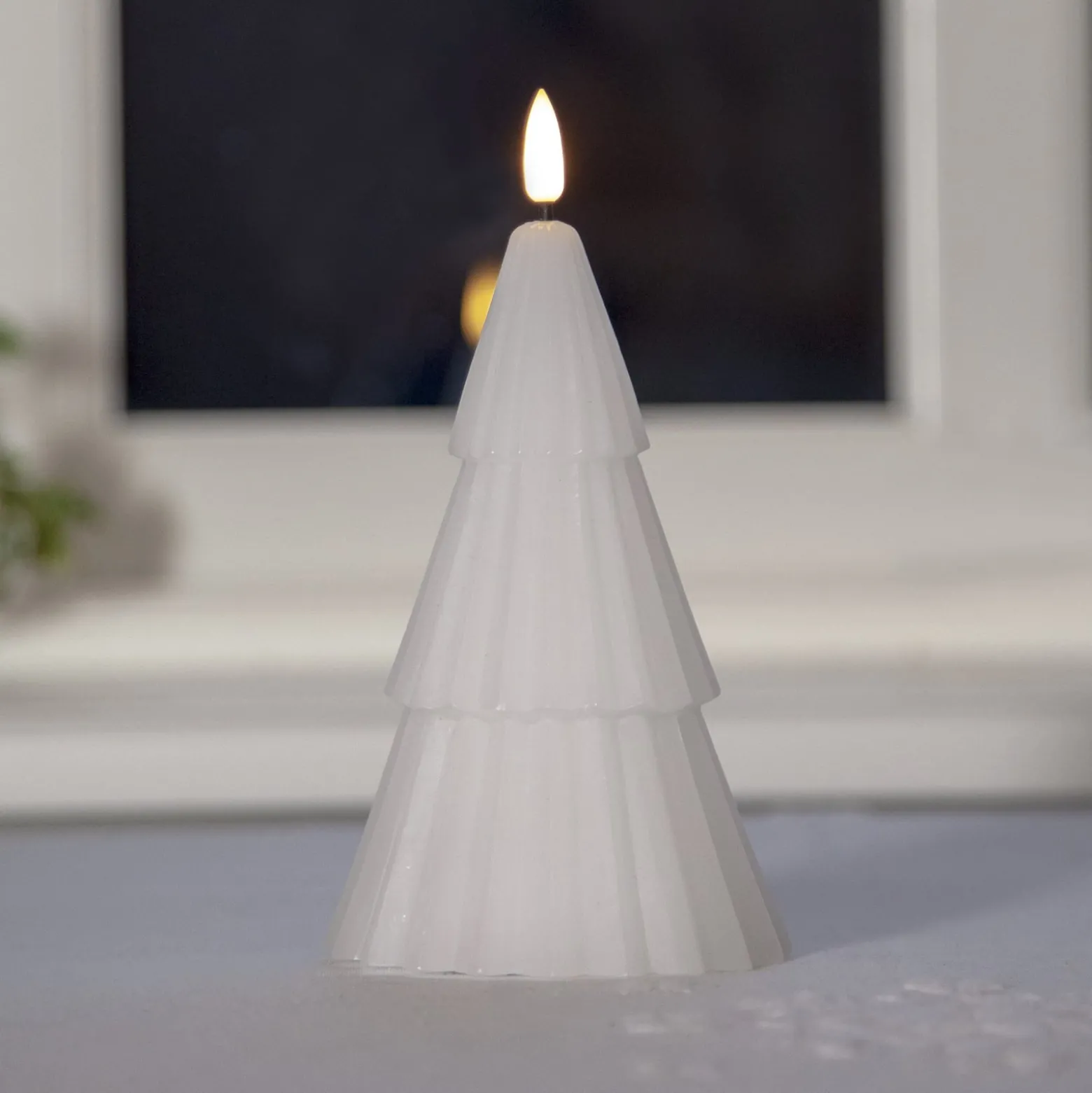 LED-kynttilä Flamme Grany, valkoinen, 18 cm, aitoa vahaa, paristokäyttöinen