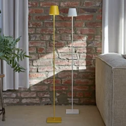 LED ladattava lattiavalaisin Nuindie IP54 120 cm pyöreä USB-C
