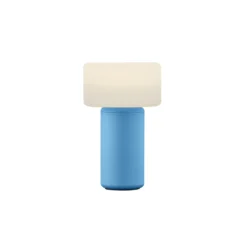 LED-ladattava pöytävalaisin Tiny-B, pastellinsininen, korkeus 13 cm, IP54