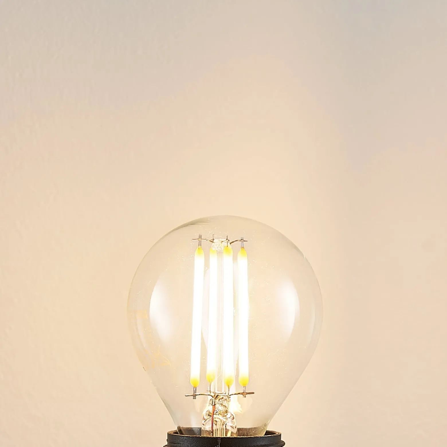 LED-lamppu E14 P45, 4W, kirkas, 2700K, himmennettävä, 2 kpl, sarja 2 kpl