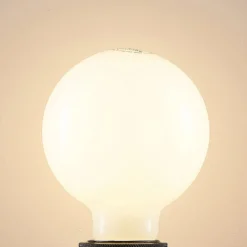LED-lamppu E27 4W 2700K G95 Globe himmennettävä opaali 3 kpl