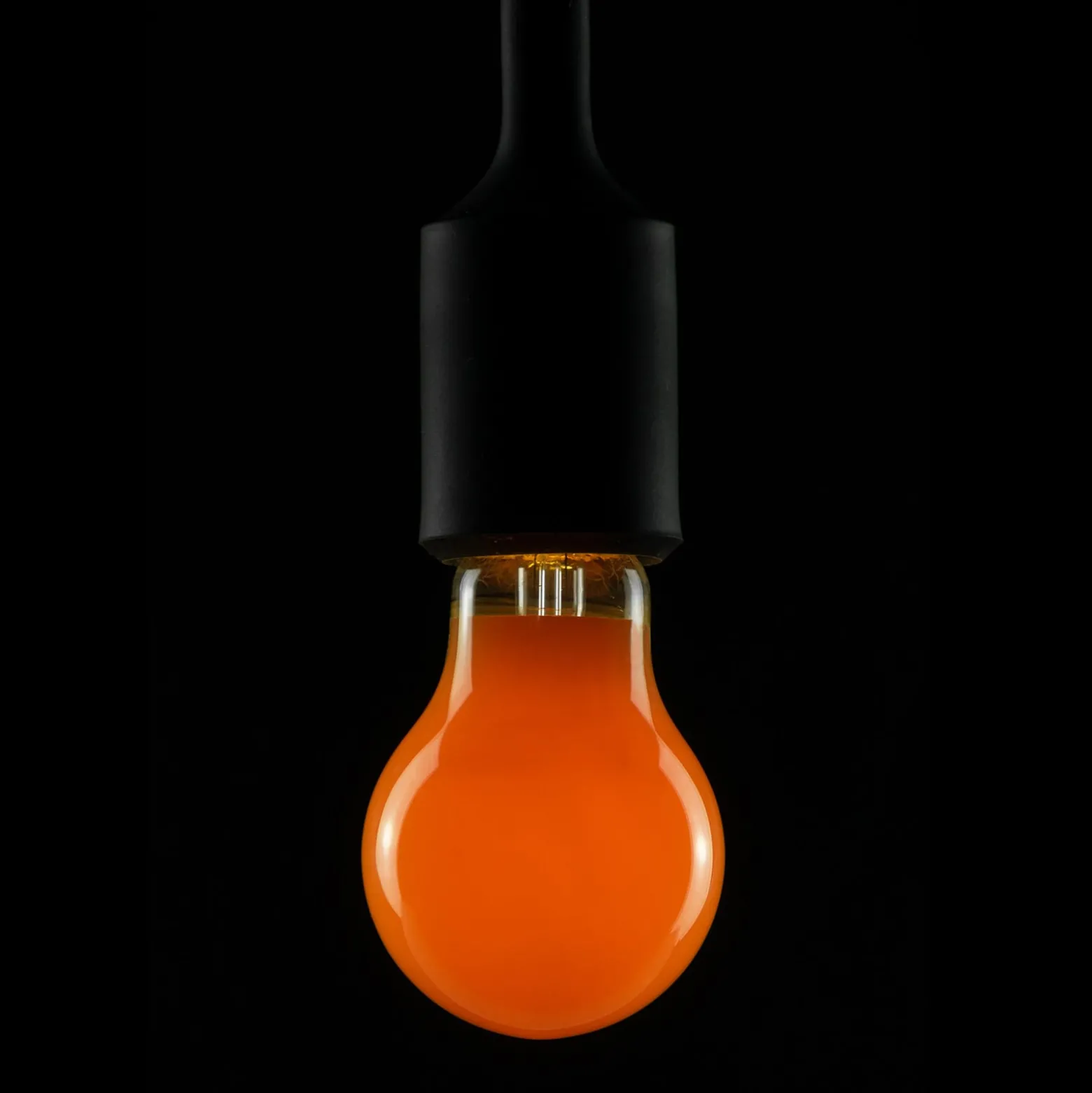 LED-lamppu, oranssi, E27, 2 W, himmennettävissä