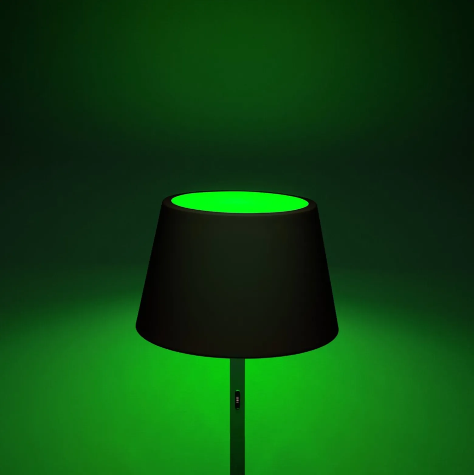 LED-lattiavalo Pomezia ulkokäyttöön, USB, musta