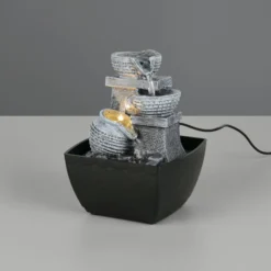 LED-pöytävalaisin Luma, ruskea, korkeus 18 cm, synteettinen hartsi, USB