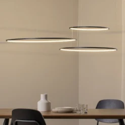 LED-riippuvalaisin Saturno, musta, 3-lamppuinen, metalli, 4 000 K
