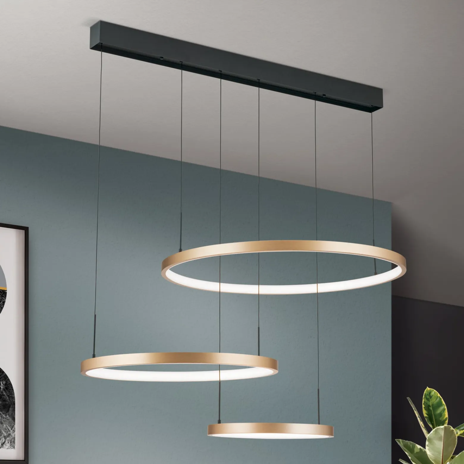 LED-riippuvalaisin Sphere 3-lamppuinen musta/kulta