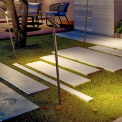 LEDS-C4 Juncus LED-maapistevalaisin, ruskea, 3000 K
