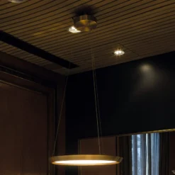 LEDS-C4 Saturn -LED-riippuvalo, messinki, Ø 60 cm