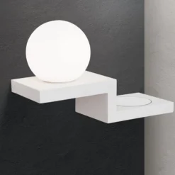 LED-seinälamppu Snowball latauspinnalla