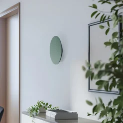 LED-seinävalaisin Orios Plus, vihreä, Ø 30 cm, teräs