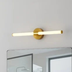 LED-seinävalaisin Ramola, messinkivärinen, leveys 60 cm, IP44, CCT