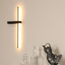 LED-seinävalaisin Segin, korkeus 60 cm, 6W, musta, alumiinia