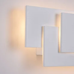 LED-seinävalaisin Trame, kulmikas