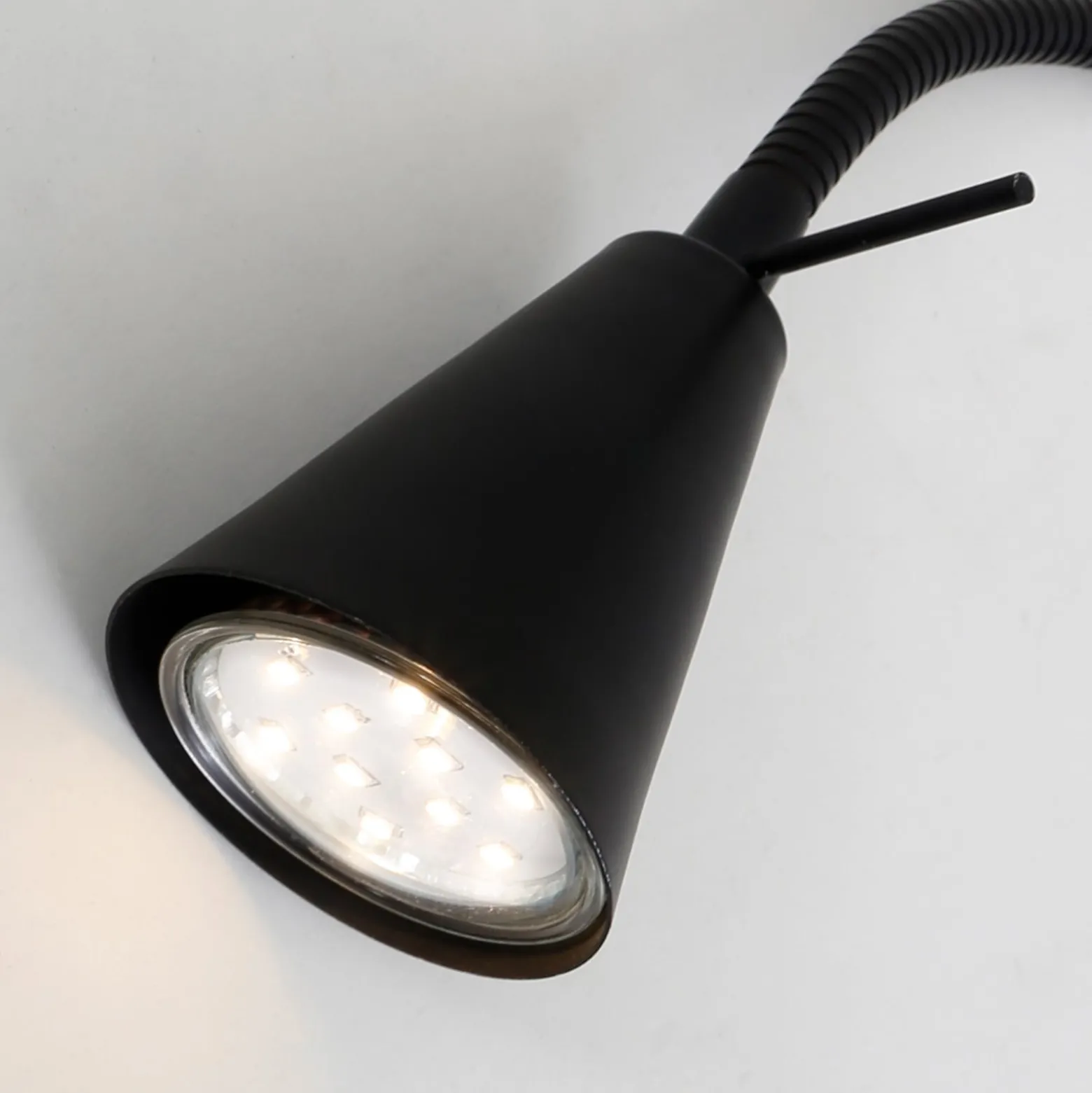 LED-seinävalaisin Tusa, musta, metalli, 45 cm, joustava varsi