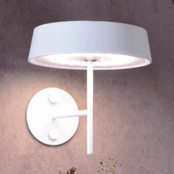 LED-seinävalo Miram, akku, himmennettävä valkoinen
