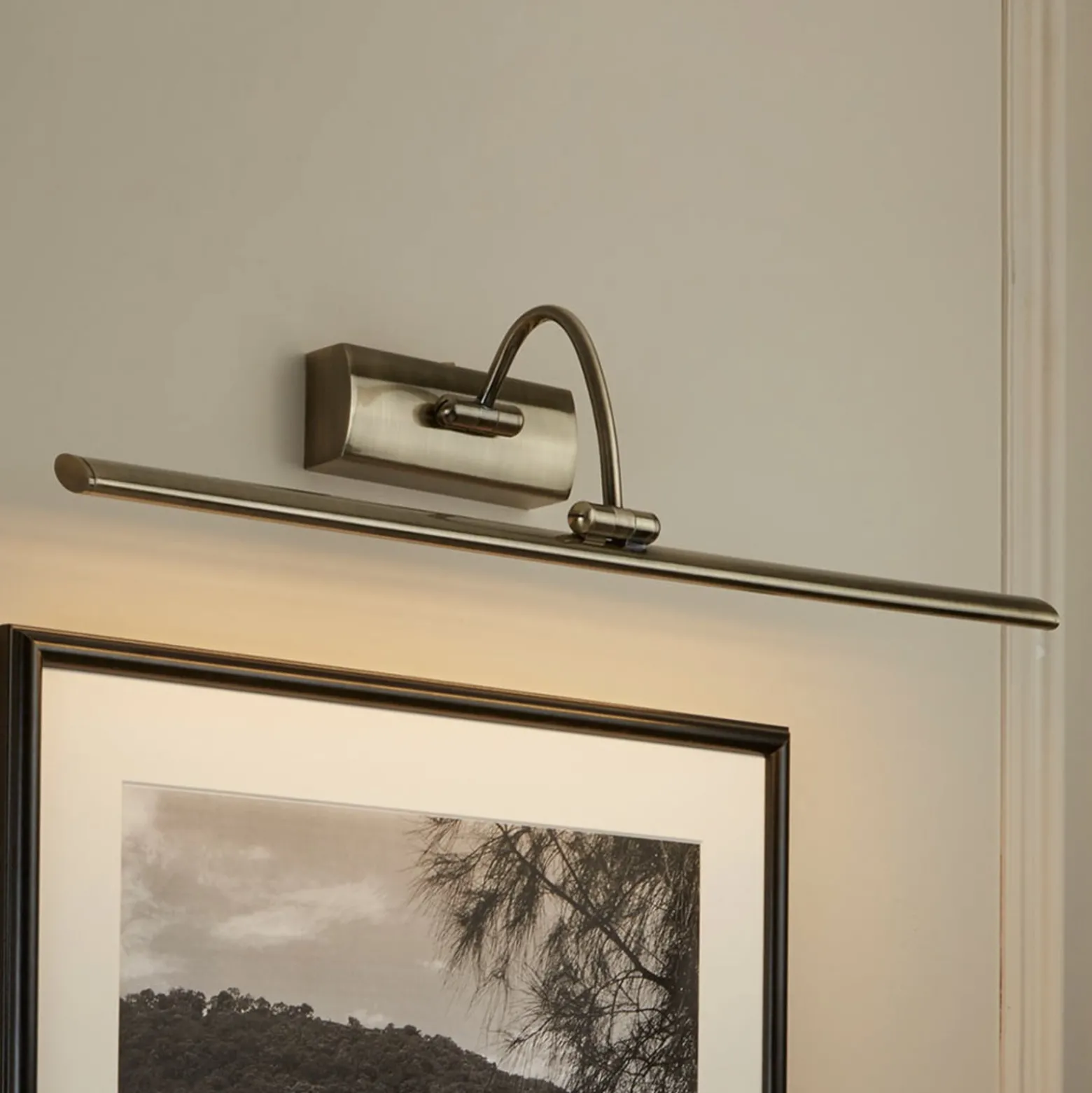 LED-tauluvalaisin Head, säädettävä pää 64 cm