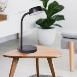 LED-työpöytävalaisin MAULabby, musta, korkeus 30 cm