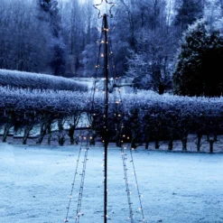LED ulkokoristelu Light Tree, LEDit osittain vilkkuvat