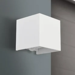 LED-ulkoseinävalaisin Cube-S, valkoinen, metalli, liiketunnistin