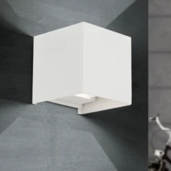 LED-ulkoseinävalaisin Cube, valkoinen, metalli, 10 cm, ylös/alas