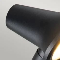 LED-ulkoseinävalaisin Selma IP66, musta