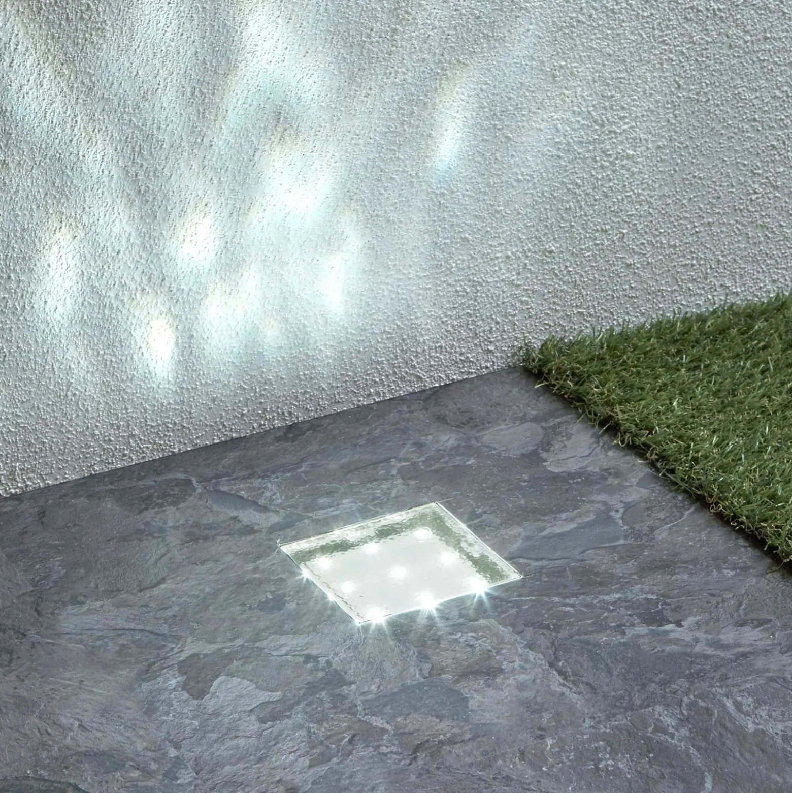 LED upotettu lattiavalaisin Walkover, IP68 8x8cm 8x8cm